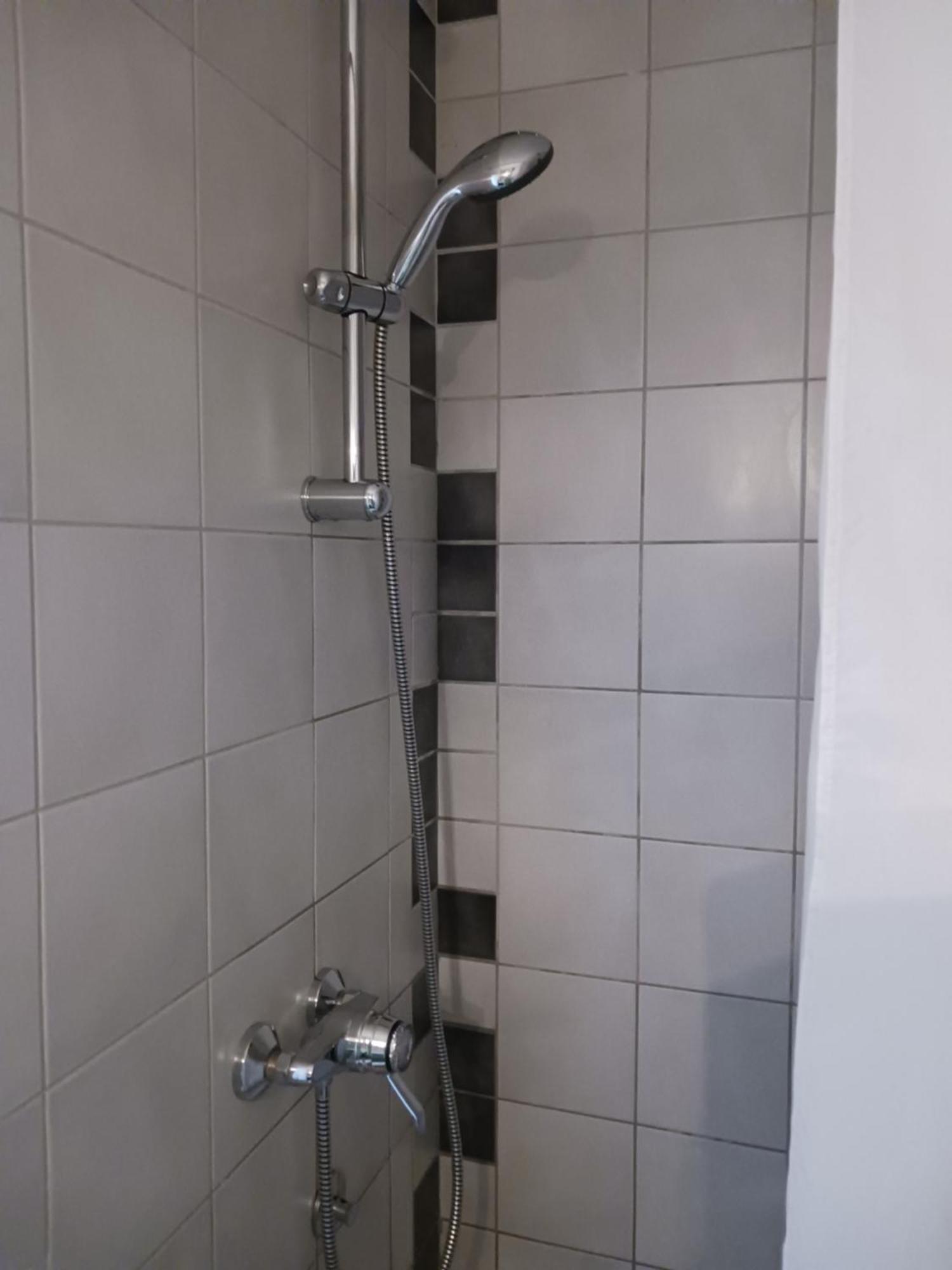 Apartment Viktoria 克罗诺维察 外观 照片