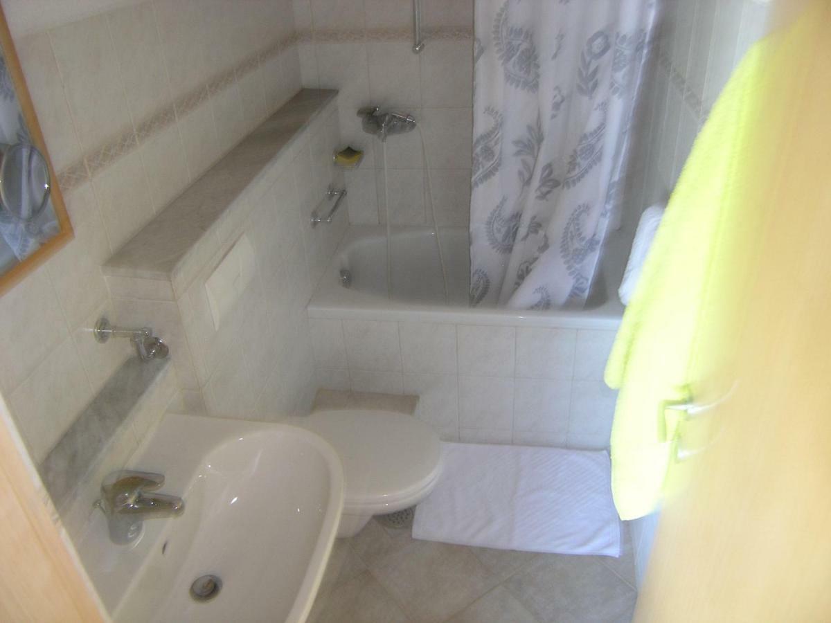 Apartment Viktoria 克罗诺维察 外观 照片